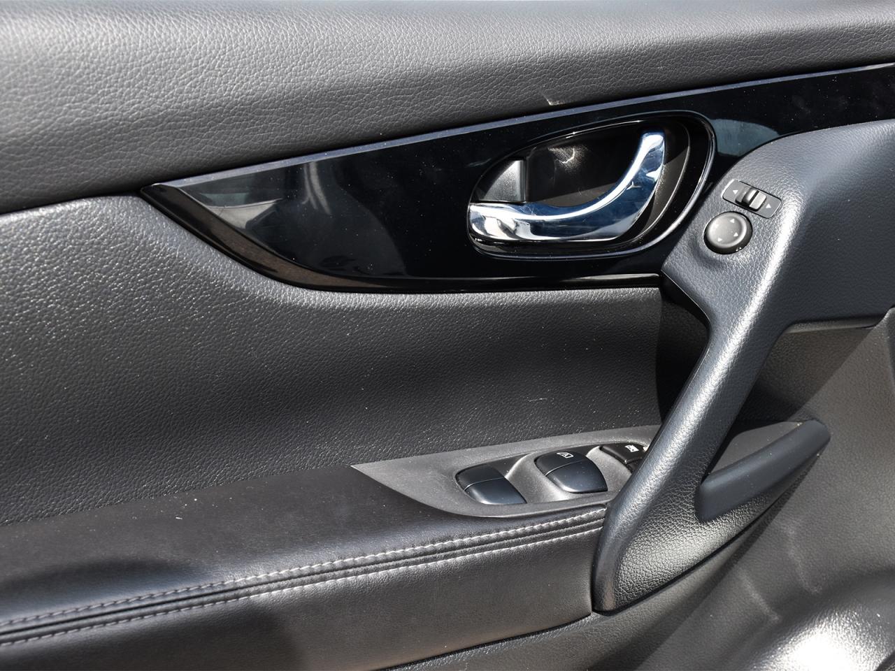 2023 Nissan Qashqai SV AWD ~Heated Seats ~Sunroof ~Alloy Wheels ~Cam Photo