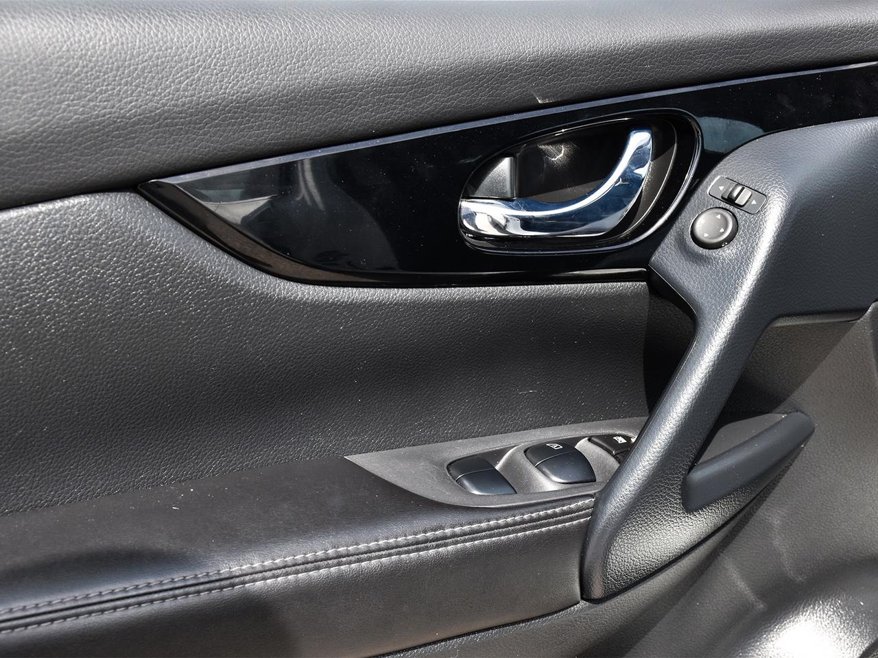 2023 Nissan Qashqai SV AWD ~Heated Seats ~Sunroof ~Alloy Wheels ~Cam Photo