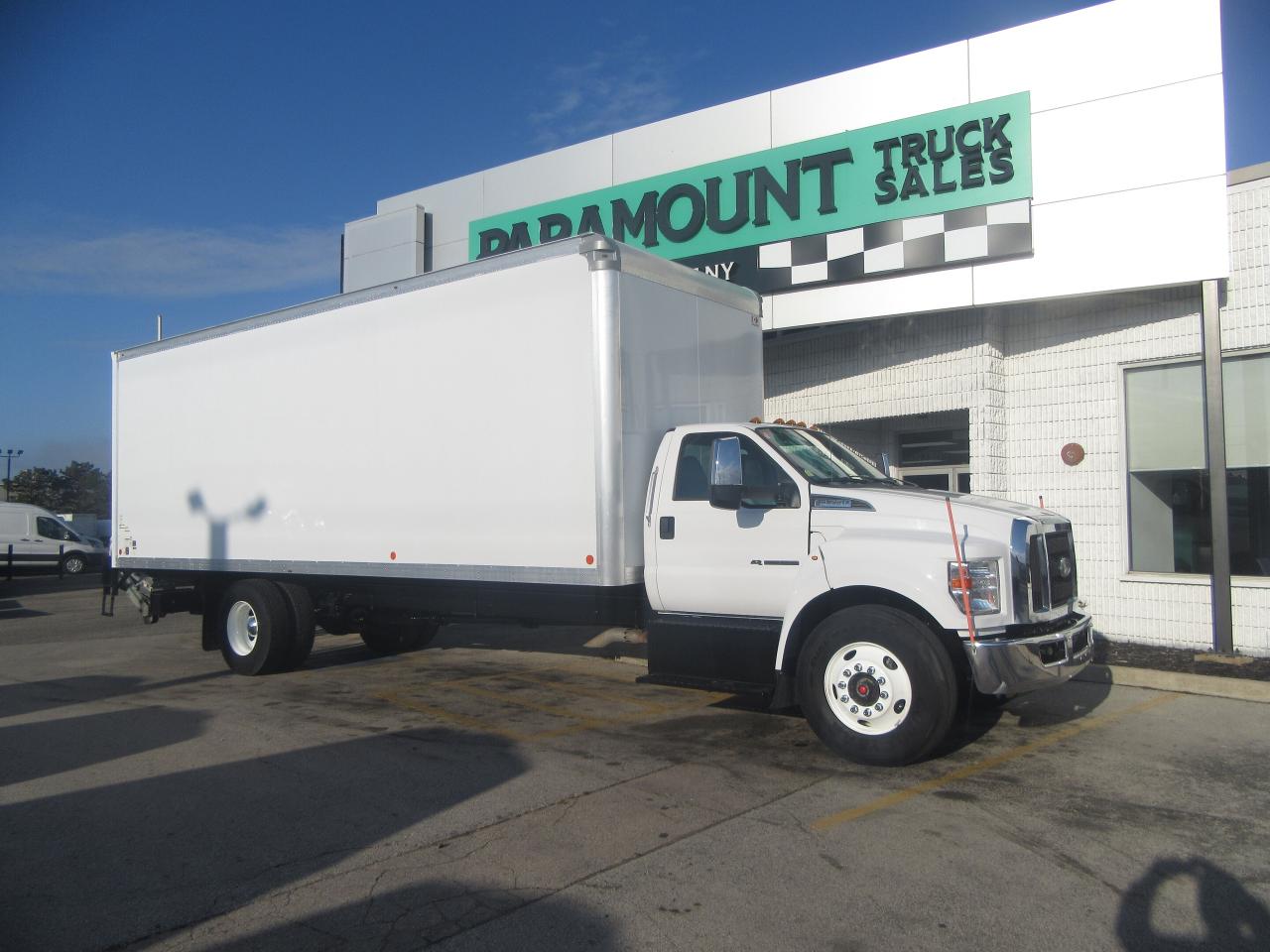 2022 Ford F-750 DIESEL 26FT ALUMINUM BOX LARGE POWER LIFTGATE Photo