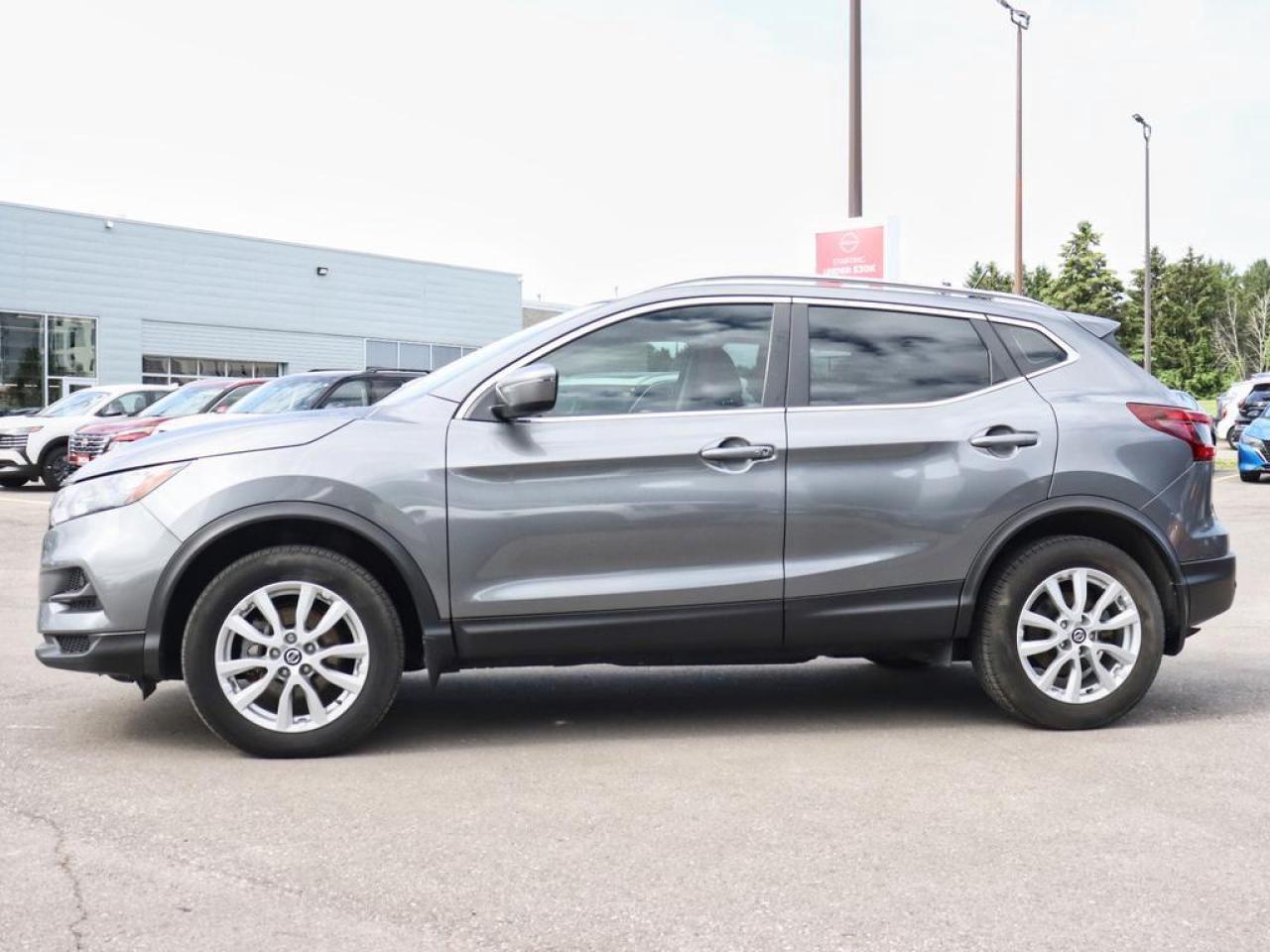 2022 Nissan Qashqai SV AWD  PREMIUM LEATHER! SUNROOF! Photo4