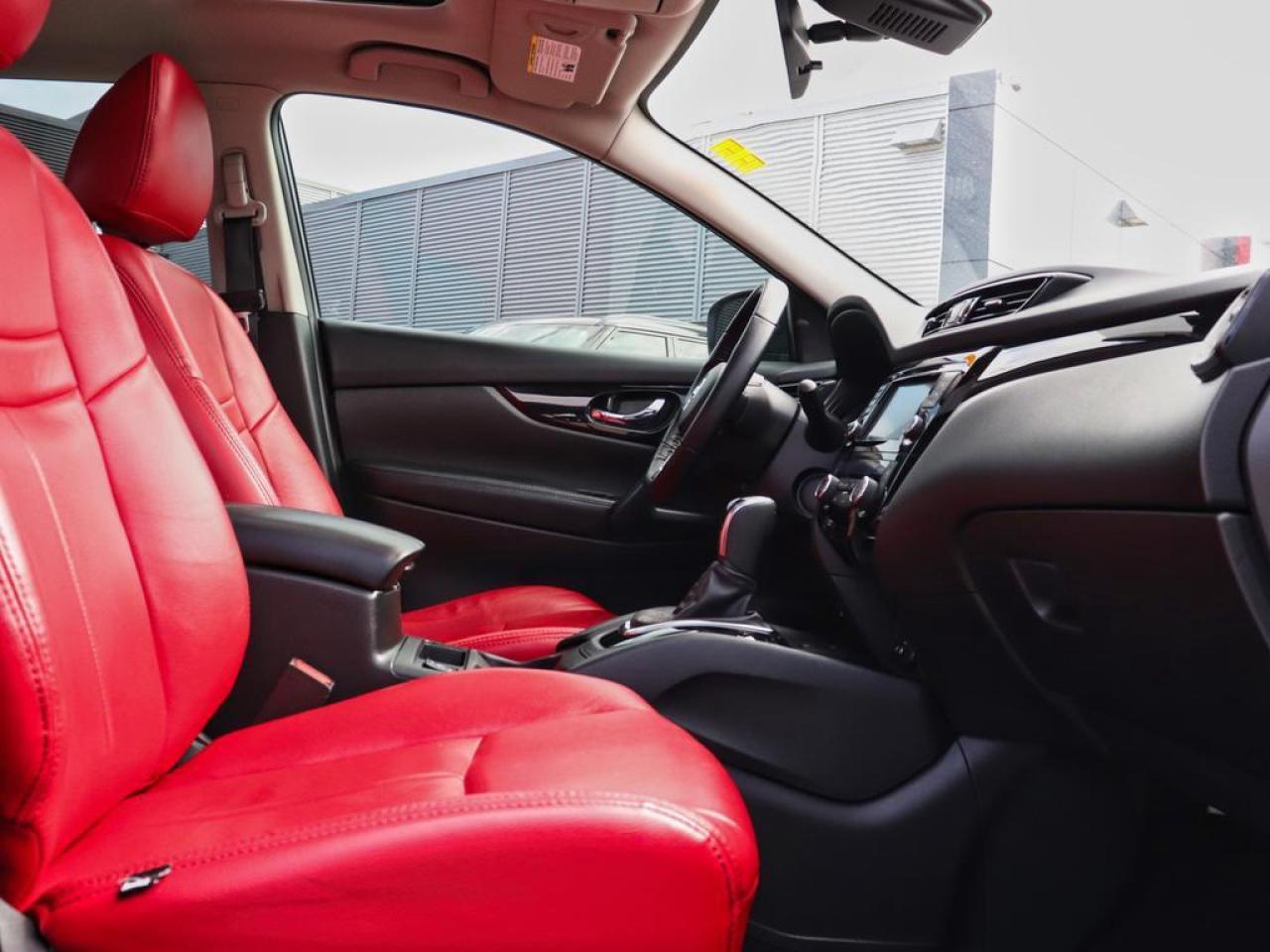 2022 Nissan Qashqai SV AWD  PREMIUM LEATHER! SUNROOF! Photo