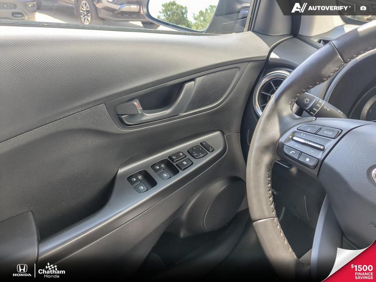 2023 Hyundai KONA Preferred Package.  No Accidents - In Excellent co Photo