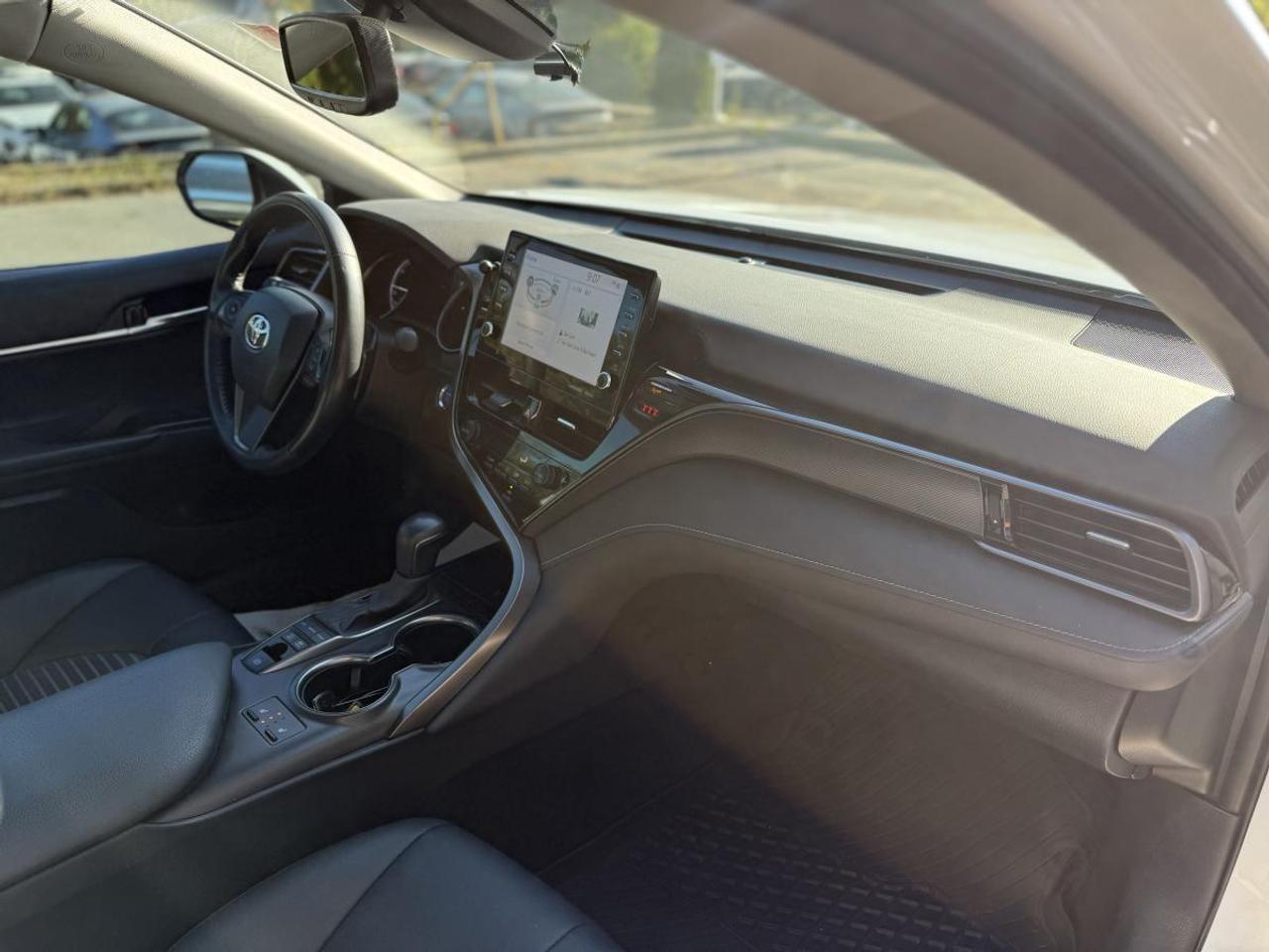 2024 Toyota Camry SE Auto AWD Photo
