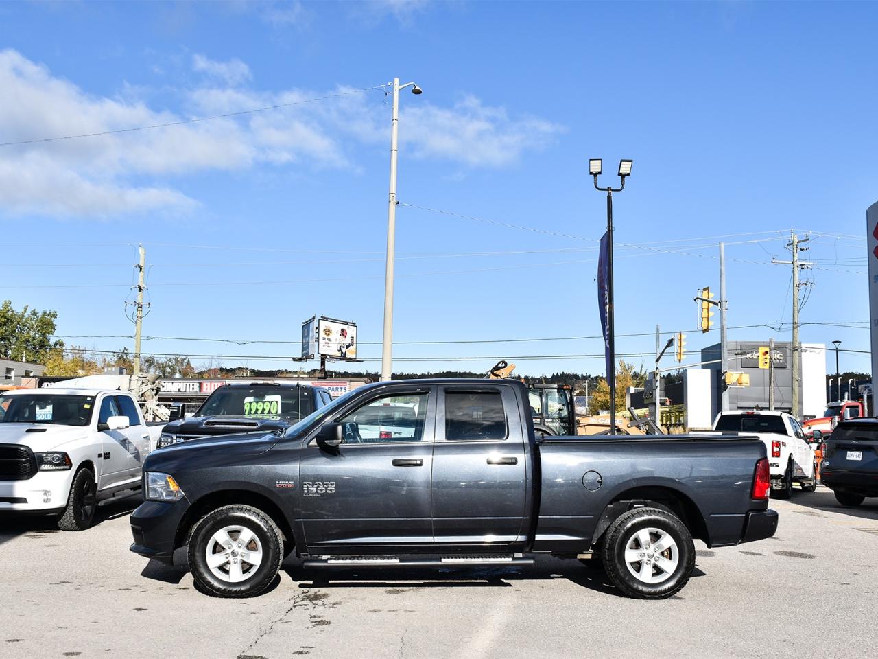 2019 RAM 1500 Classic Express 4x4 ~Power Seat ~Camera ~Bluetooth ~Alloys Photo2