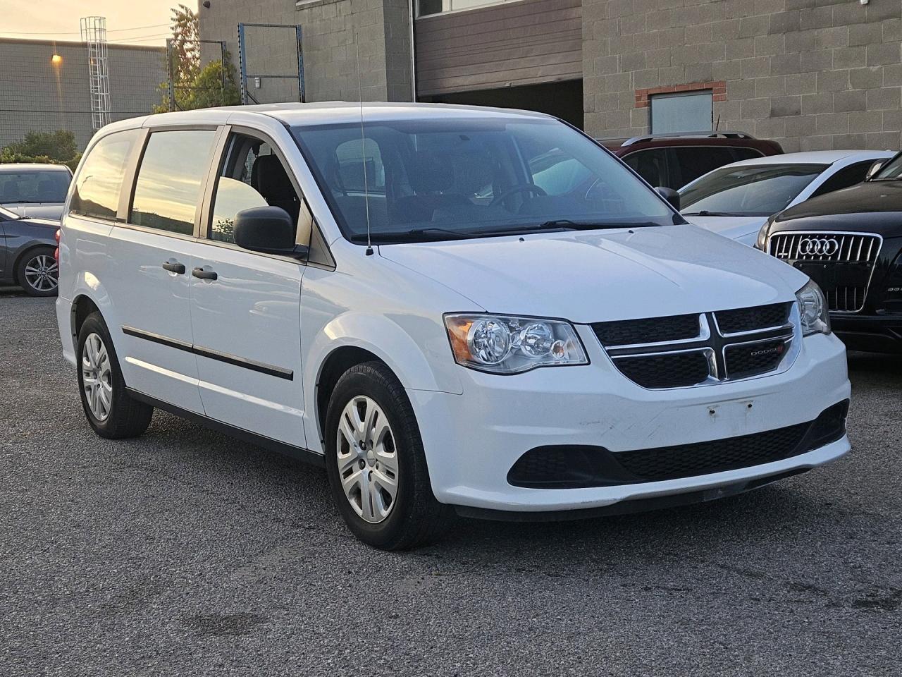 2016 Dodge Grand Caravan CANADA VALUE PACKAGE Photo