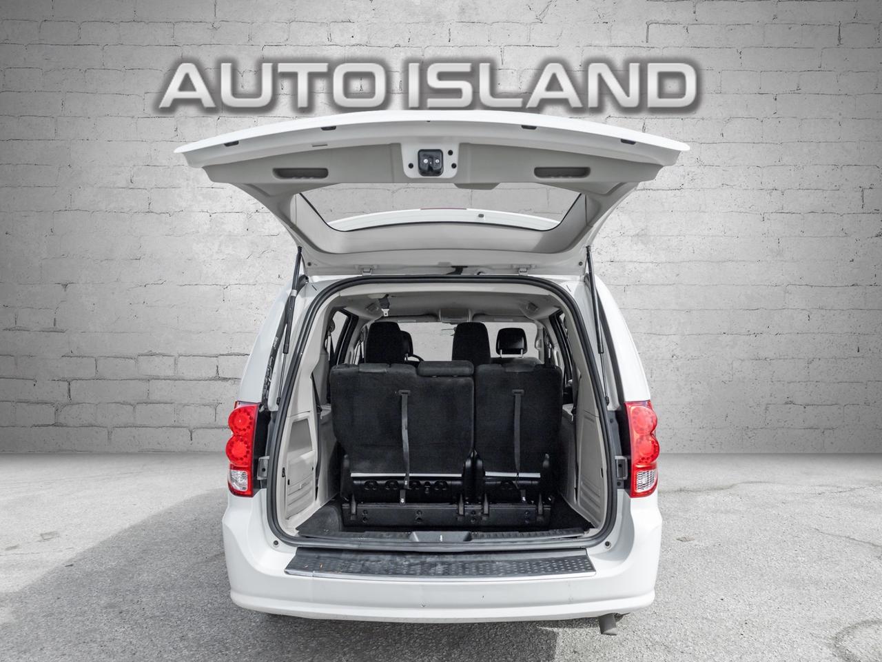 2016 Dodge Grand Caravan CANADA VALUE PACKAGE Photo