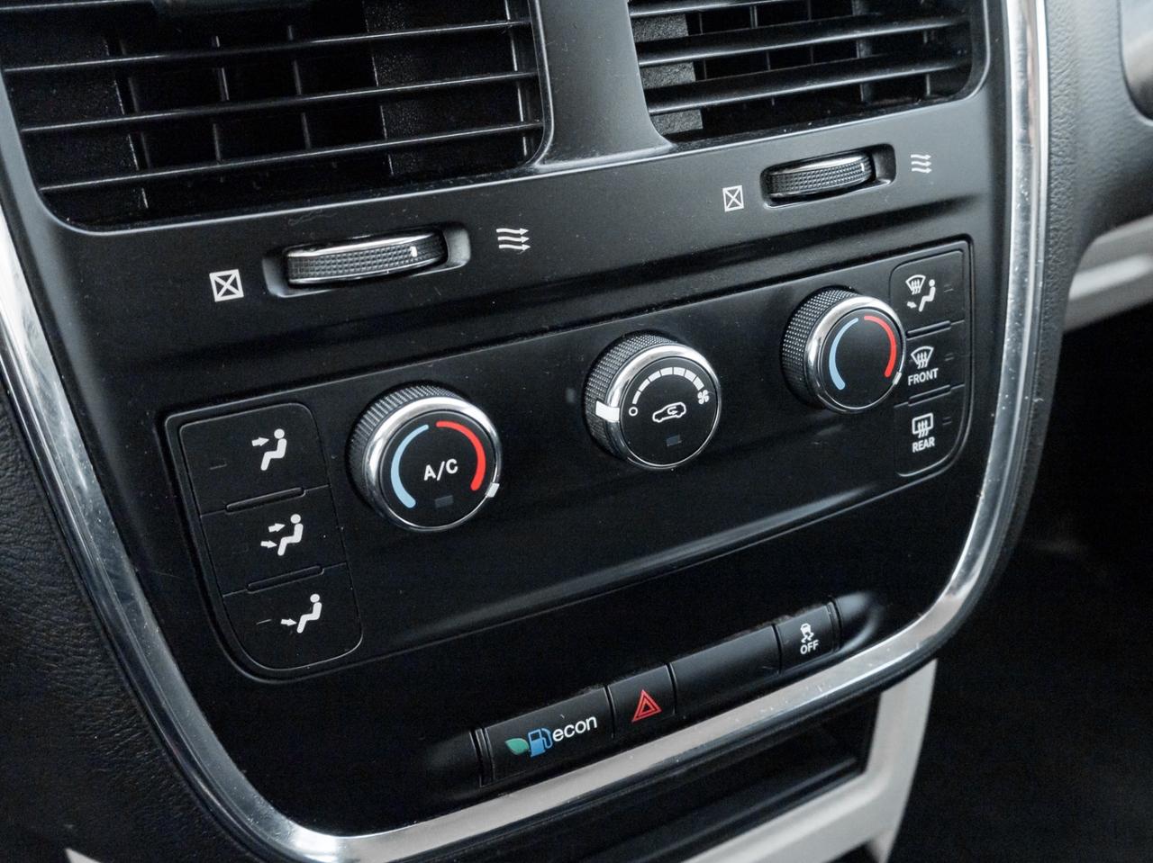 2016 Dodge Grand Caravan CANADA VALUE PACKAGE Photo