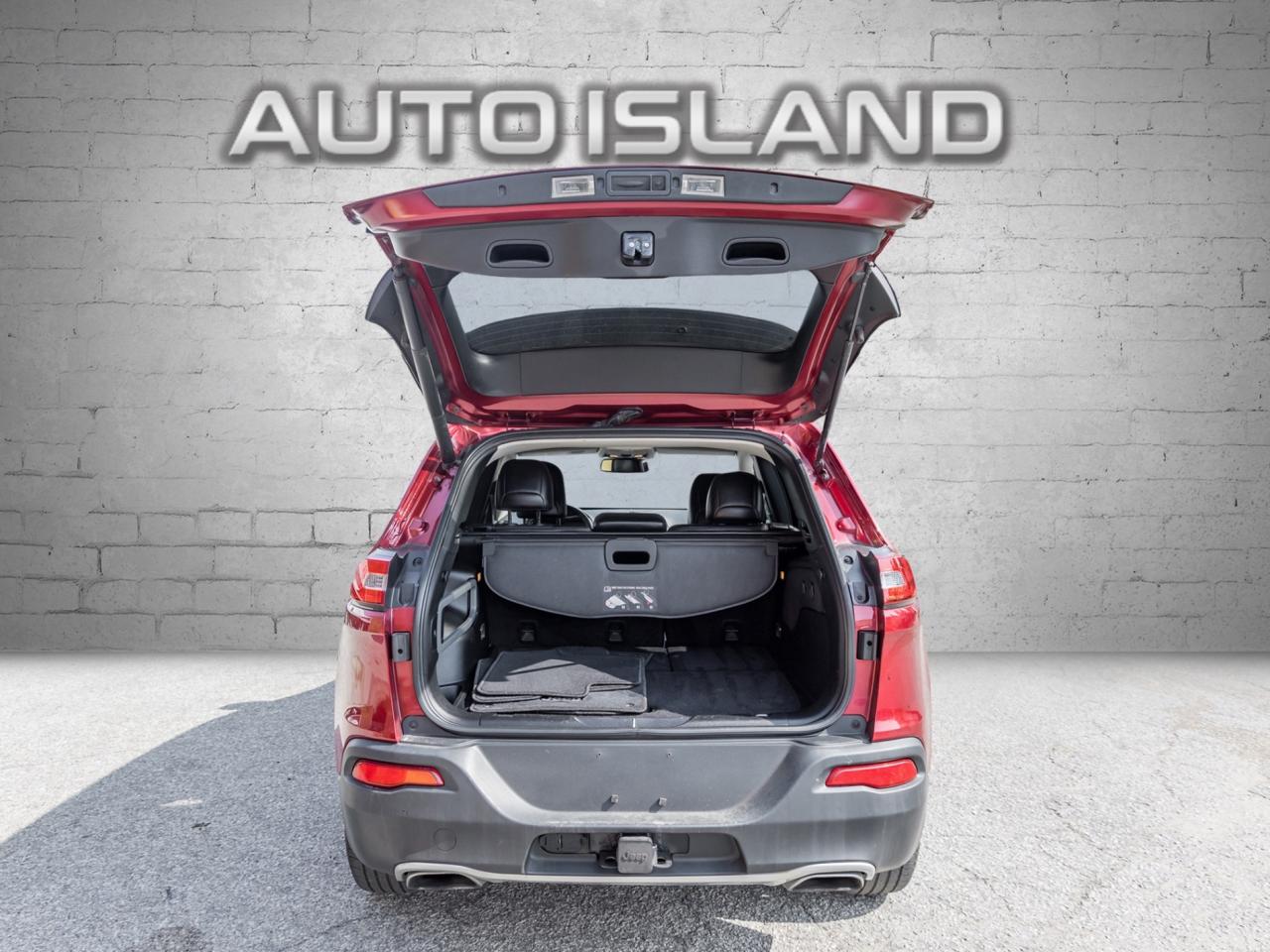 2016 Jeep Cherokee 4WD Limited Photo