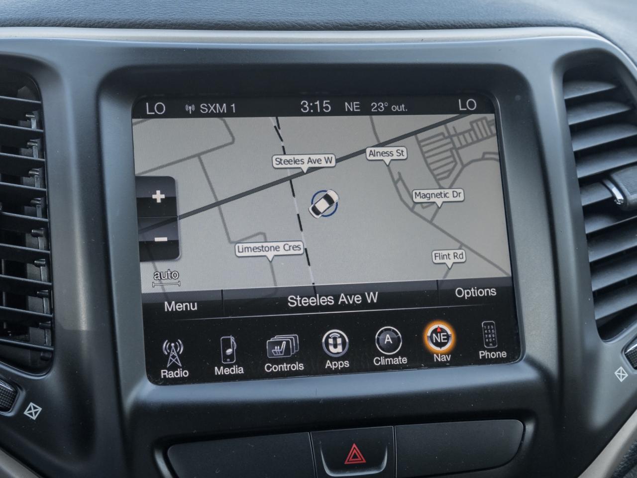 2016 Jeep Cherokee 4WD Limited Photo