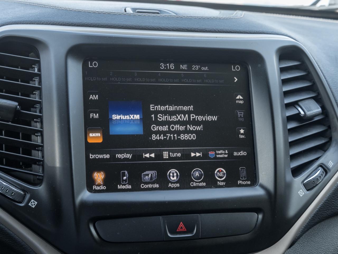 2016 Jeep Cherokee 4WD Limited Photo