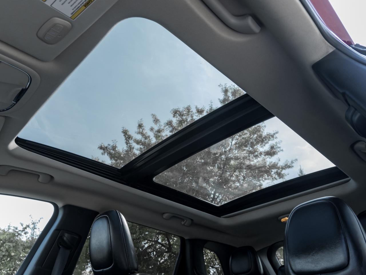 2016 Jeep Cherokee 4WD Limited Photo