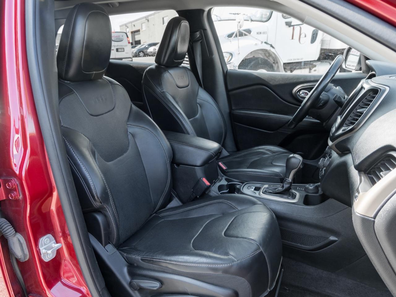 2016 Jeep Cherokee 4WD Limited Photo