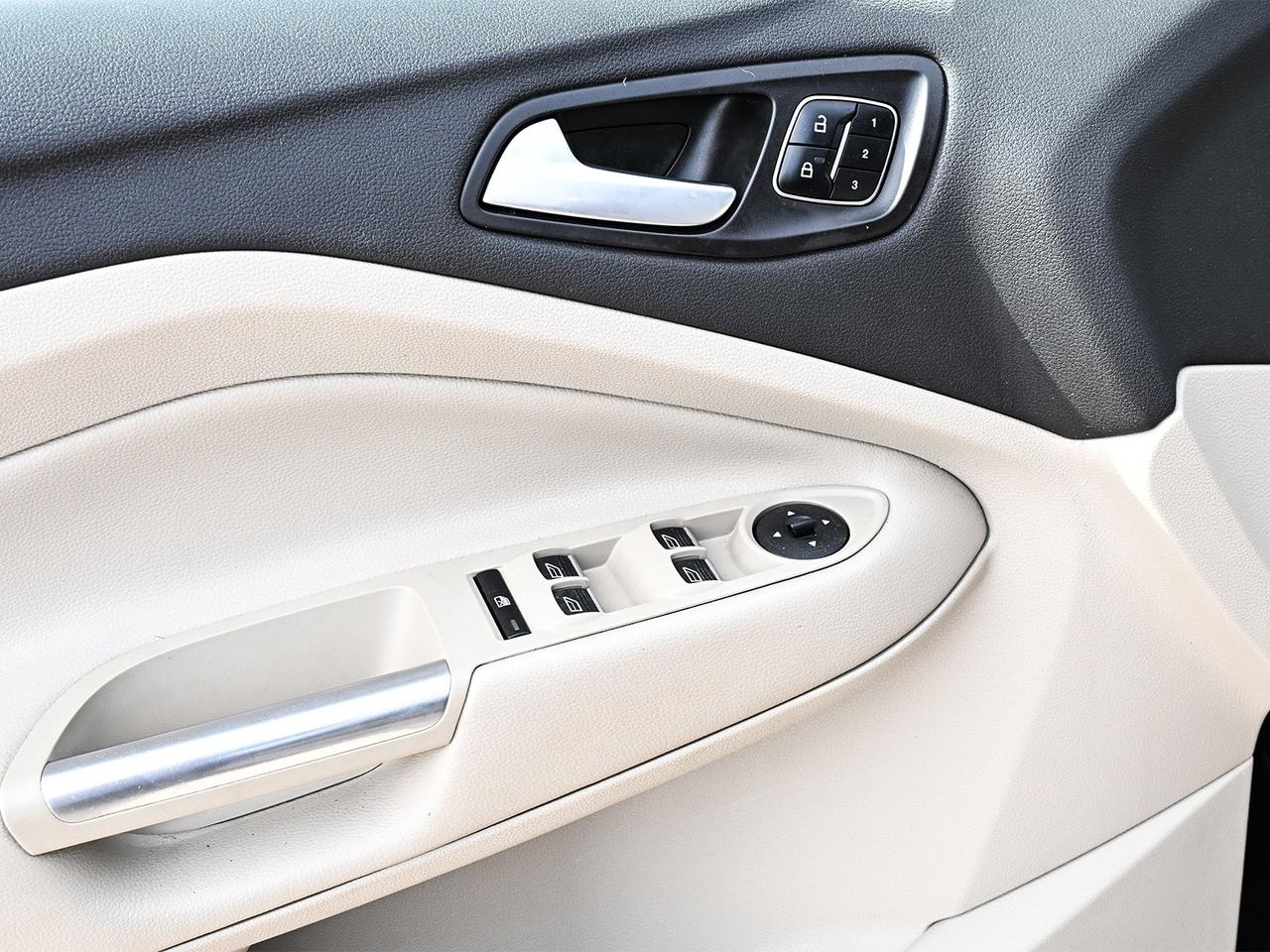 2017 Ford Escape Titanium 4x4 ~Nav ~Cam ~Heated Leather ~Moonroof Photo