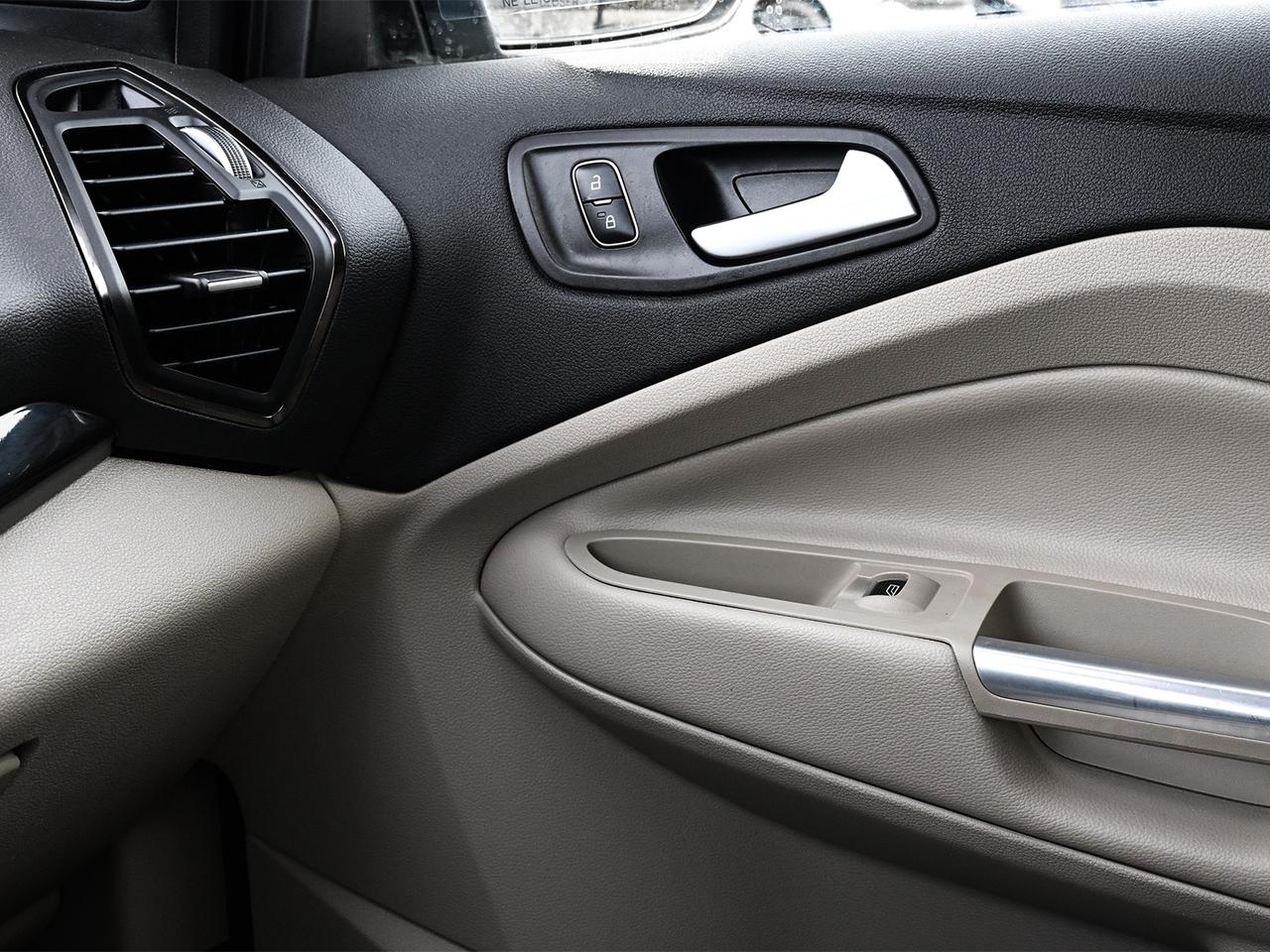 2017 Ford Escape Titanium 4x4 ~Nav ~Cam ~Heated Leather ~Moonroof Photo