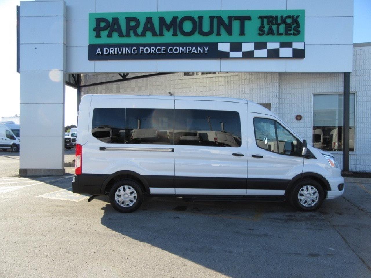 2022 Ford Transit Cargo Van T-350 GAS XLT MEDIUM ROOF 15 PASS VAN Photo