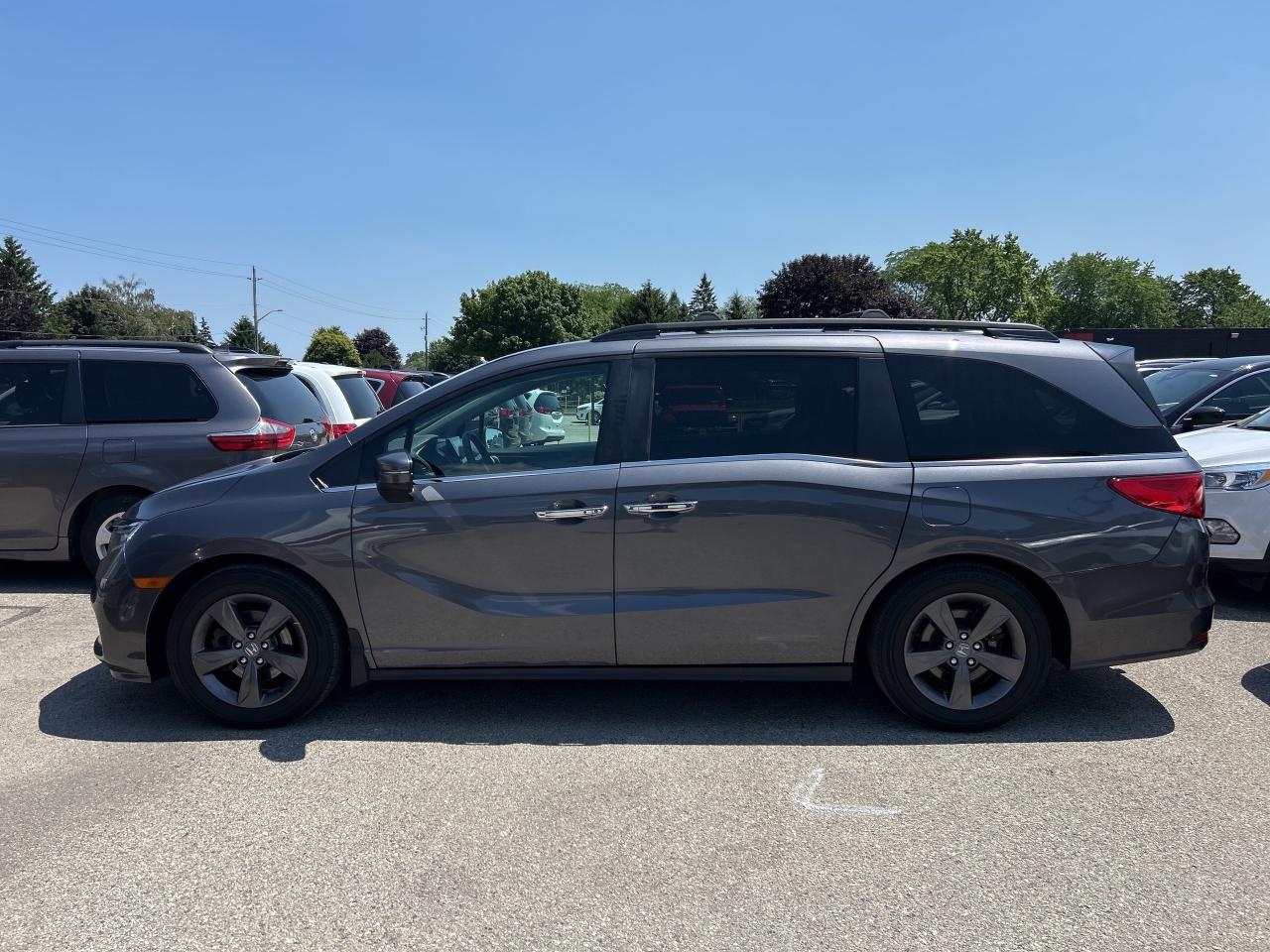 2022 Honda Odyssey EX, REMOTE START, POWER SLIDING DOORS, SUNROOF! Photo