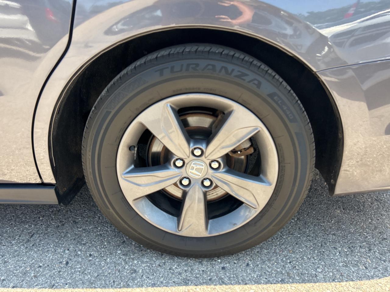 2022 Honda Odyssey EX, 8 PASSENGER, POWER SLIDING DOORS, REMOTE START Photo