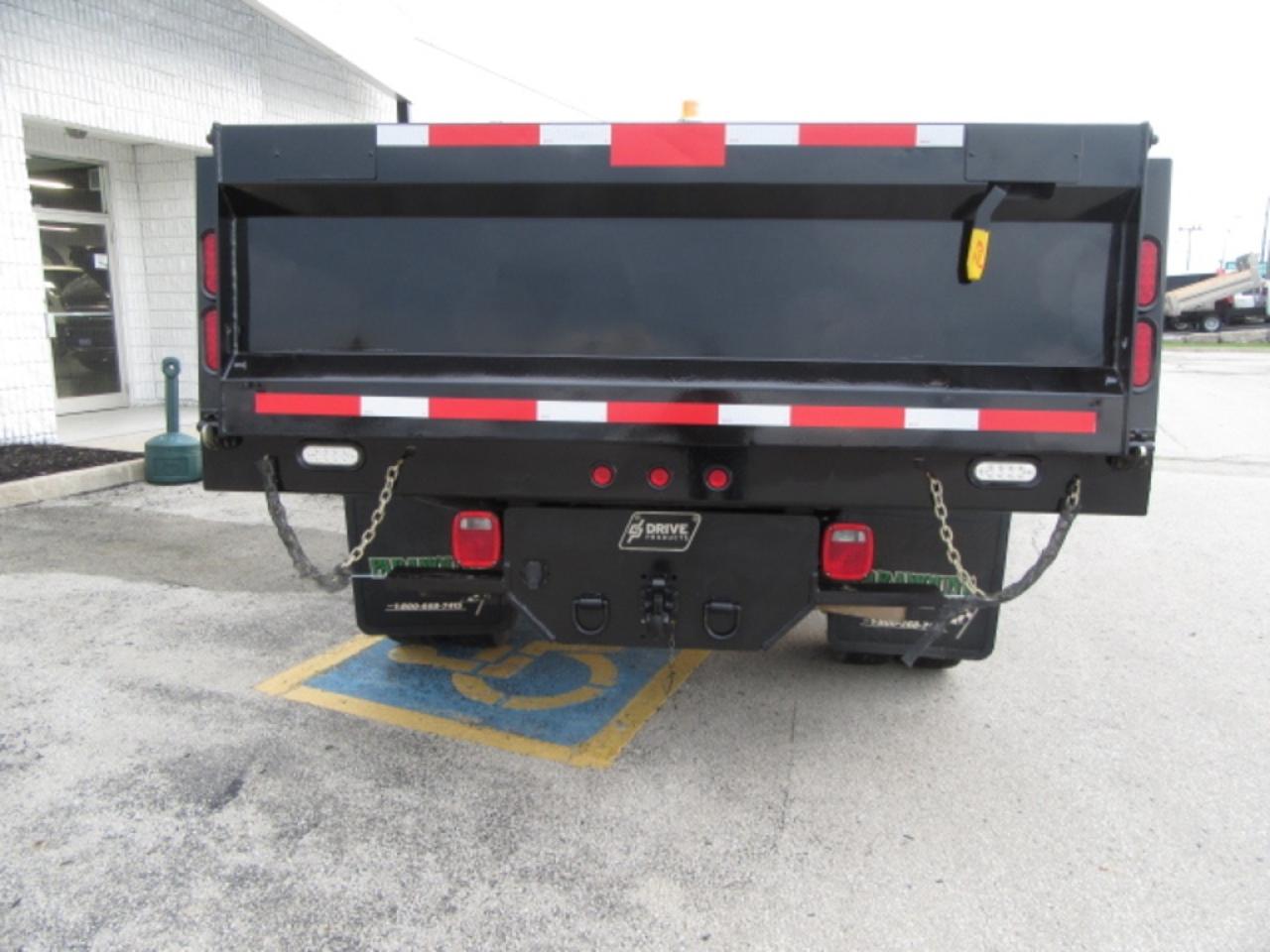 2022 RAM 5500 HD Chassis GAS AUTO 2WD WITH 13FT DUMP BOX & CROSS TOOL BOX Photo3