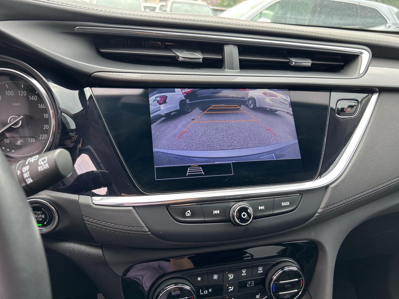 2023 Buick Encore GX REMOTE START, AWD, HEATED SEATS, CLEAN CARFAX! Photo