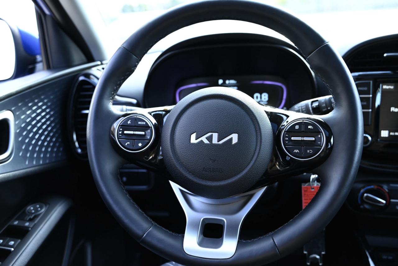 2023 Kia Soul EX+ 1-owner/ ONLY 11,000 kilo WOW!! Photo