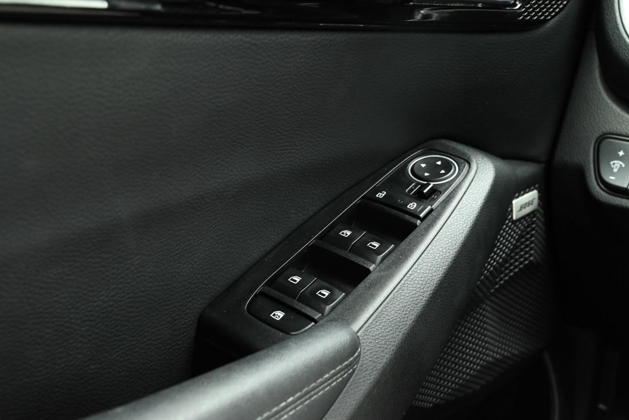 2023 Kia Seltos SX Turbo/ LEATHER/ HEATED/COOLED SEATS/ POWER SEAT Photo