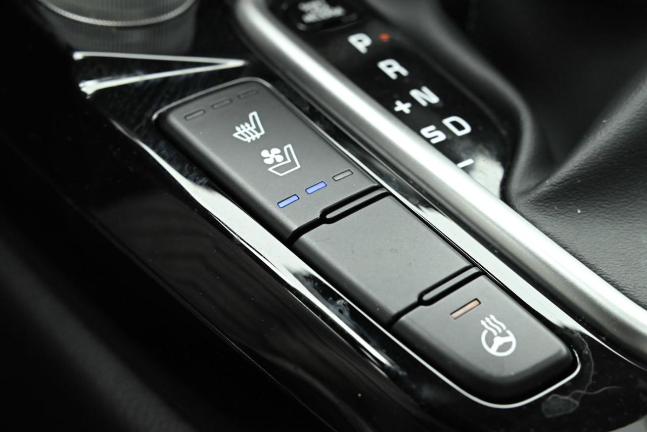 2023 Kia Seltos SX Turbo/ LEATHER/ HEATED/COOLED SEATS/ POWER SEAT Photo