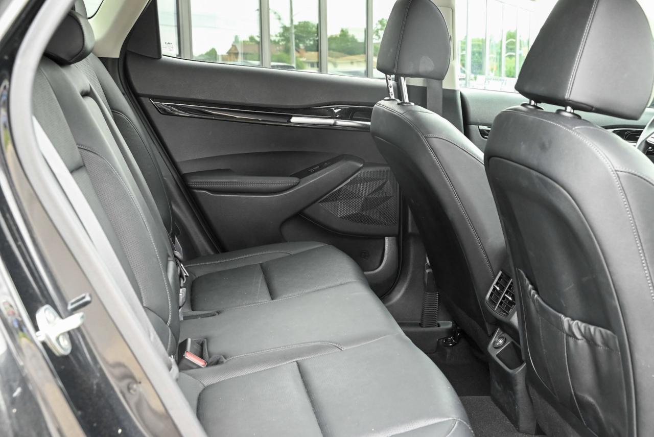 2023 Kia Seltos SX Turbo/ LEATHER/ HEATED/COOLED SEATS/ POWER SEAT Photo