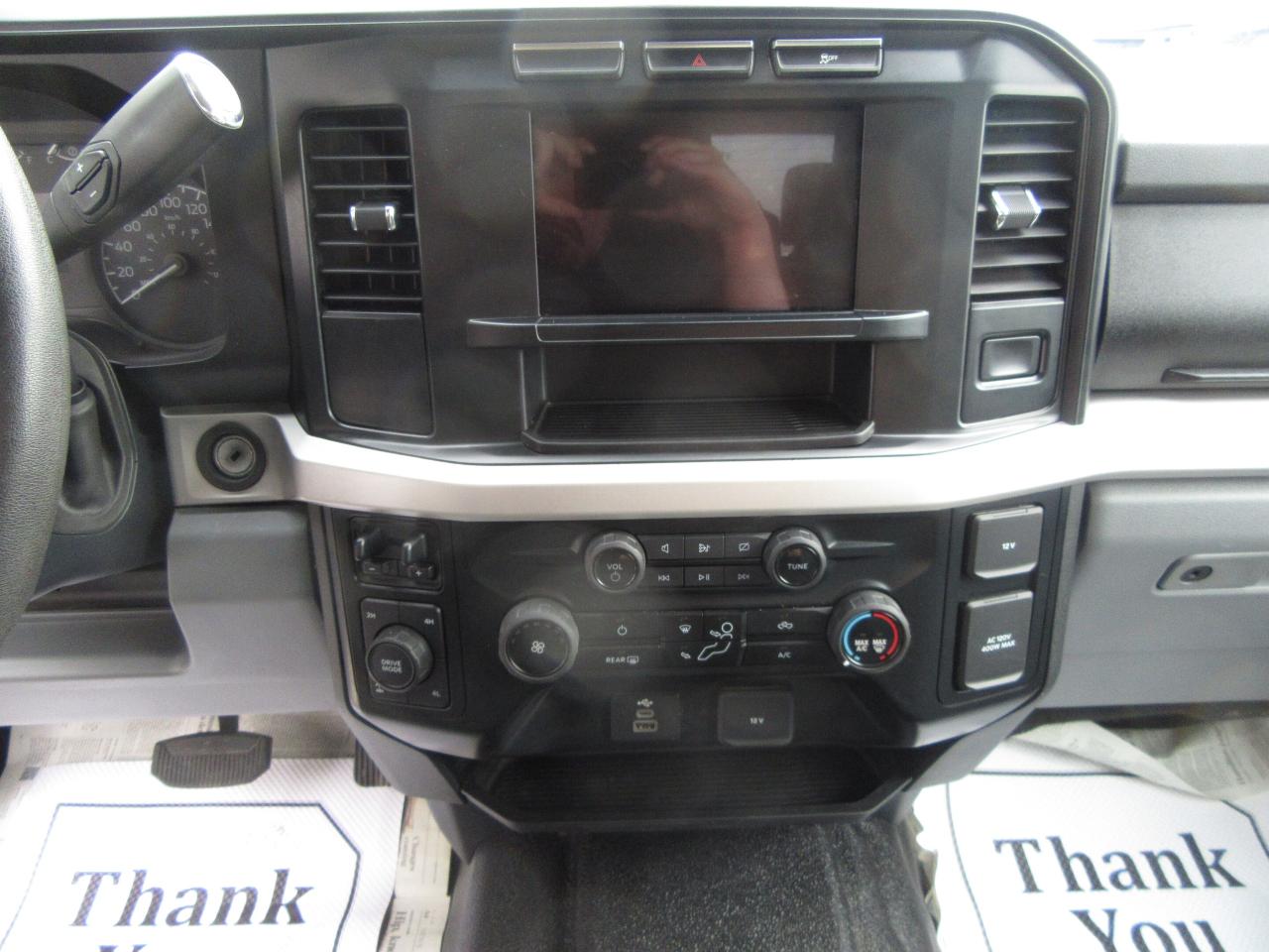 2024 Ford F-350 CREW CAB XLT 4X4 8FT LONG BOX Photo