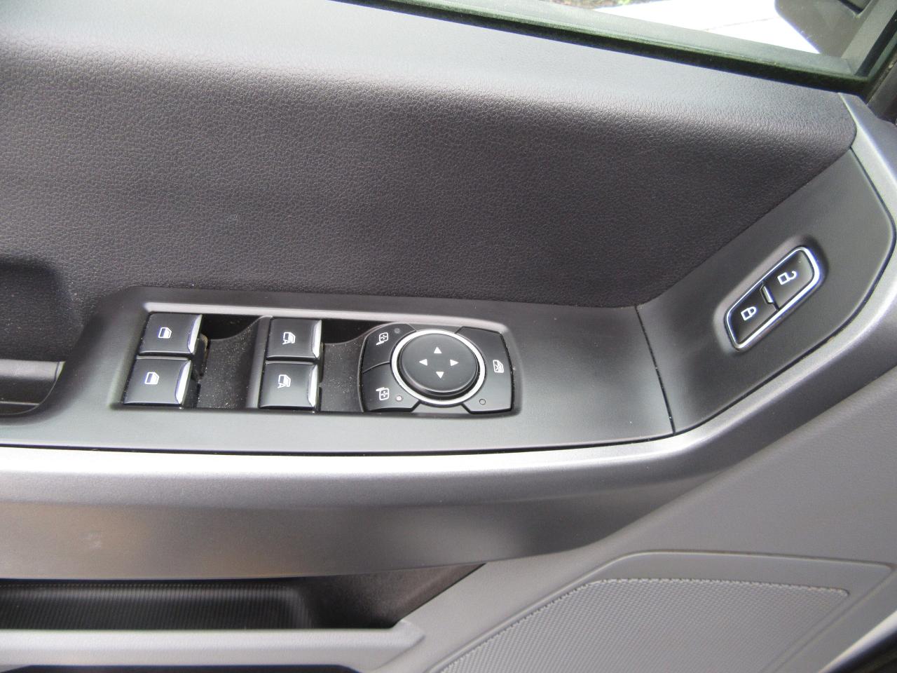 2024 Ford F-350 CREW CAB XLT 4X4 8FT LONG BOX Photo