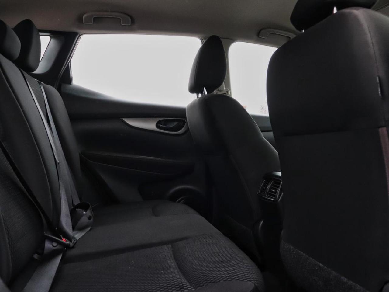 2018 Nissan Qashqai S  -  Heated Seats -  Power Mirrors Photo