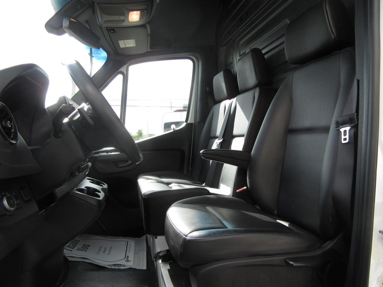 2023 Mercedes-Benz Sprinter 2500 144’ HIGH ROOF DIESEL NEW REEFER SYSTEM Photo