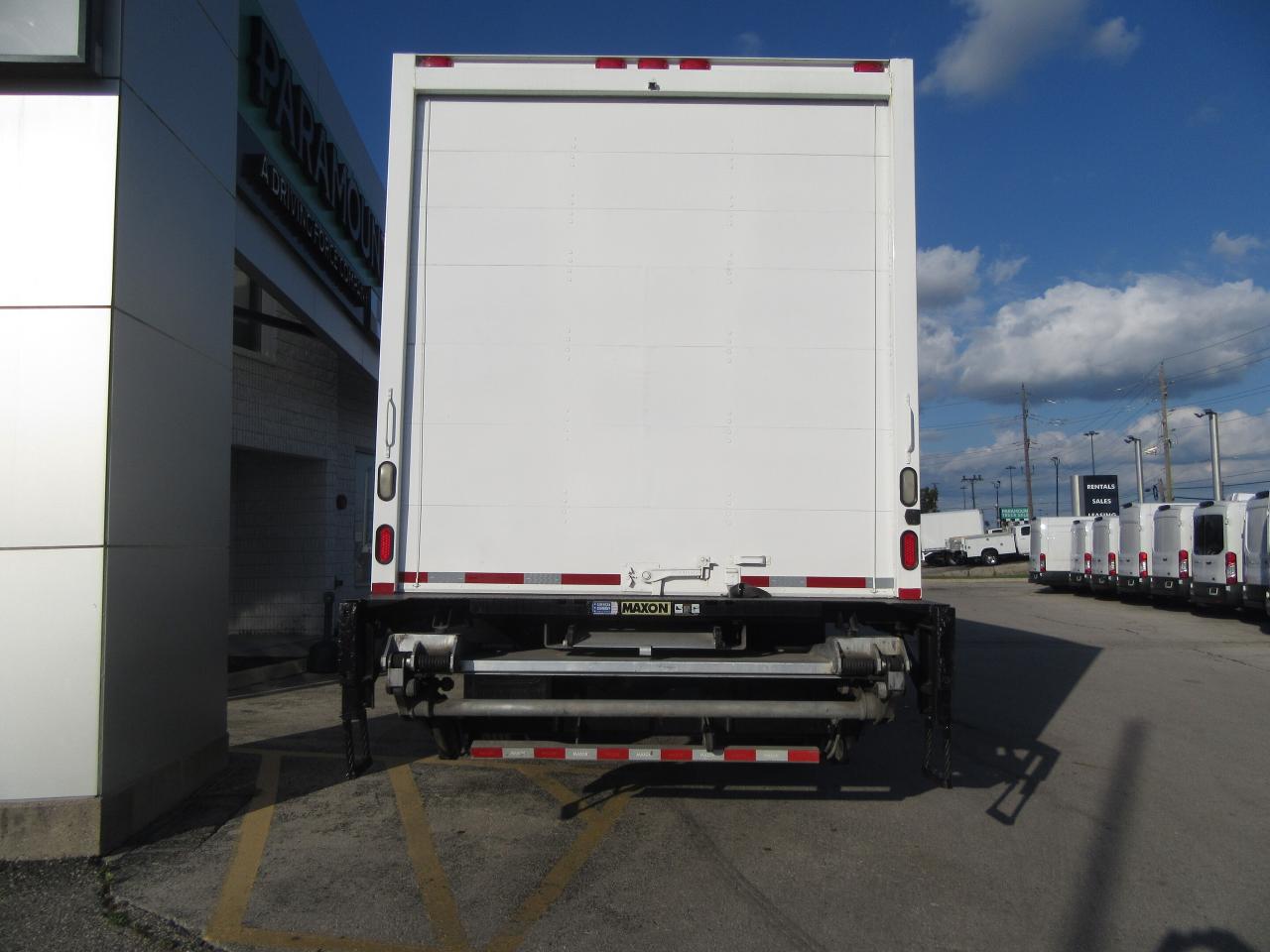 2018 Hino 338 DIESEL 26FT BOX POWER LIFTGATE & RAMP Photo
