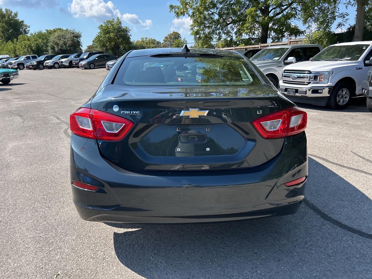 2017 Chevrolet Cruze LT, CLEAN CARFAX, SUNROOF, LOW KMS! Photo