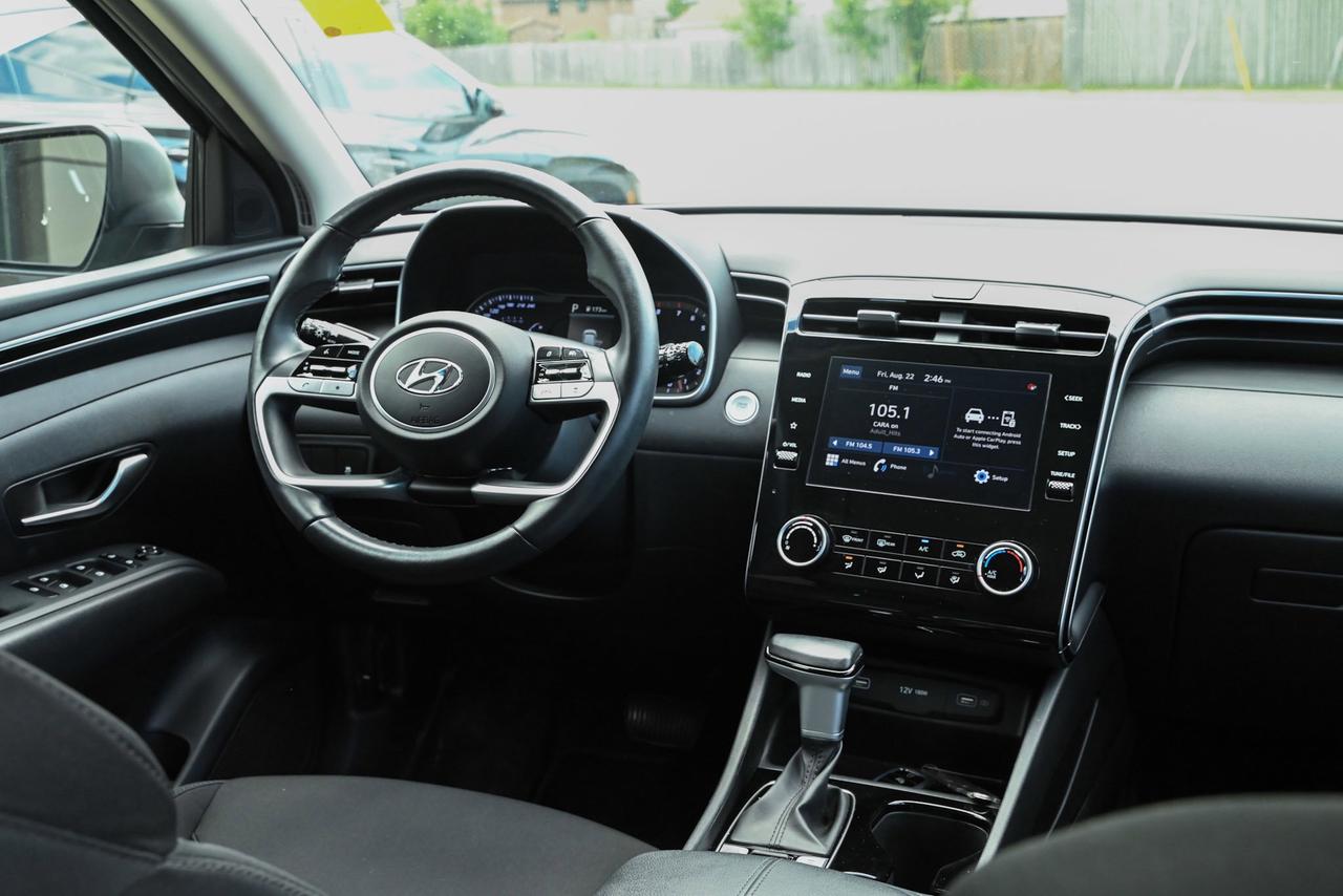 2023 Hyundai Tucson Preferred/ AWD/HEATED SEATS/ HEATED STEERING WHEEL Photo