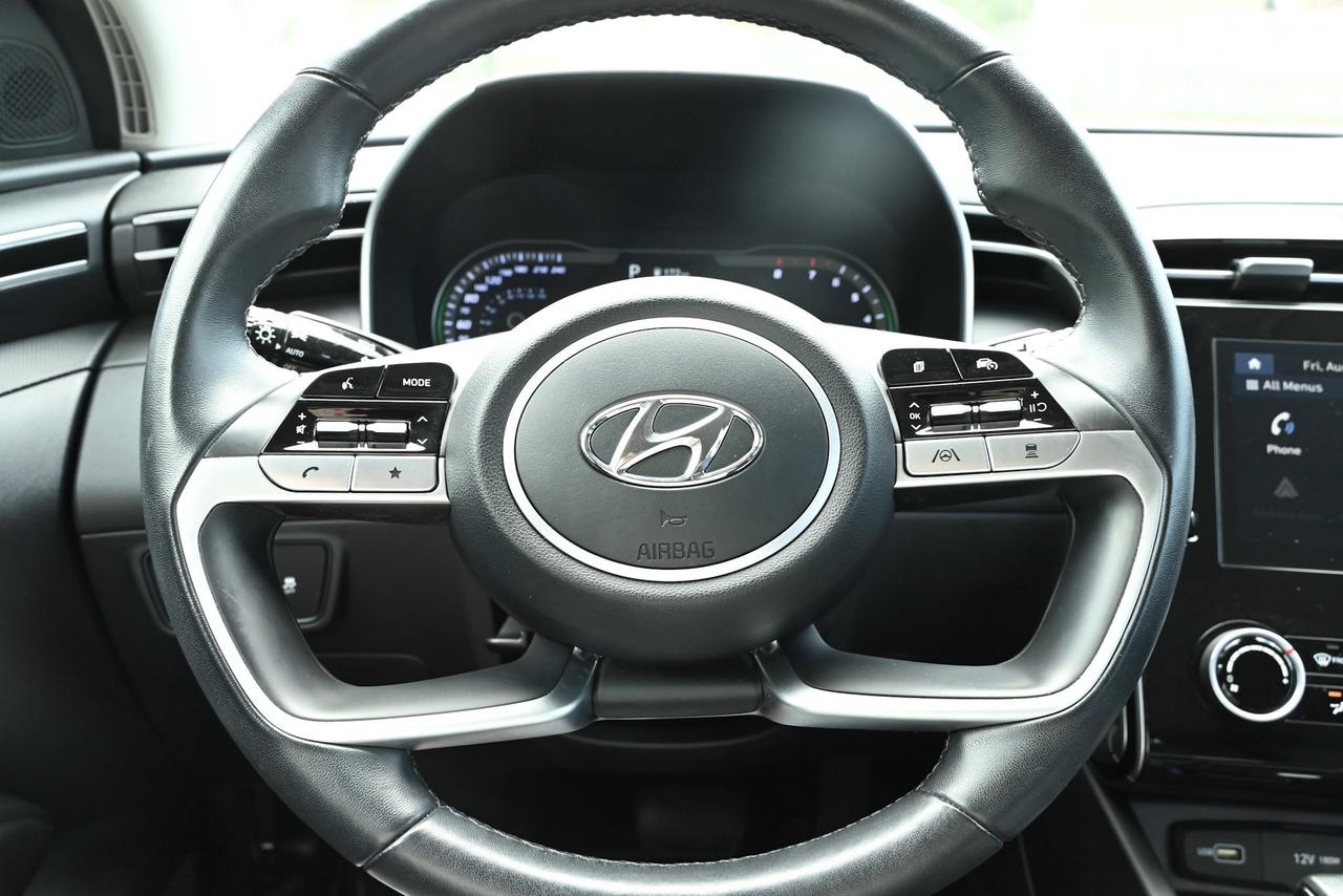 2023 Hyundai Tucson Preferred/ AWD/HEATED SEATS/ HEATED STEERING WHEEL Photo