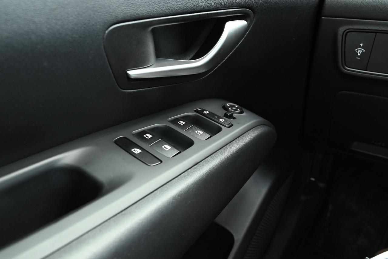 2023 Hyundai Tucson Preferred/ AWD/HEATED SEATS/ HEATED STEERING WHEEL Photo