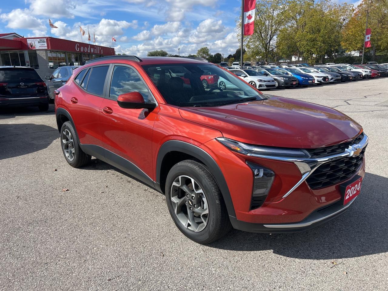 2024 Chevrolet Trax LT, SUNROOF, LOW KMS, REMOTE START, BACK UP CAMERA Photo3