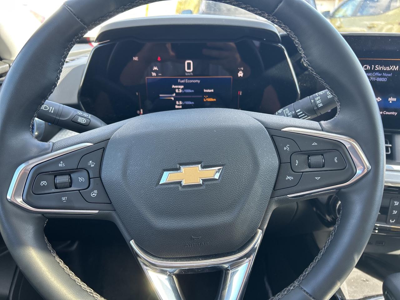 2024 Chevrolet Trax LT, SUNROOF, LOW KMS, REMOTE START, BACK UP CAMERA Photo