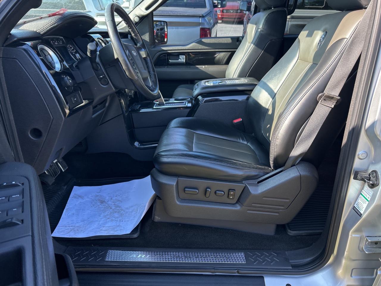 2011 Ford F-150 HARLEY EDITION, CLEAN CARFAX, ONLY 89 000KMS! Photo