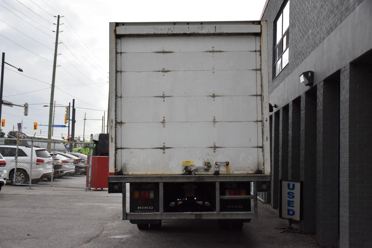 2019 Hino 195 20 FT BOX   AUTO   A/C   DEALER SERVICED   SOLD Photo3