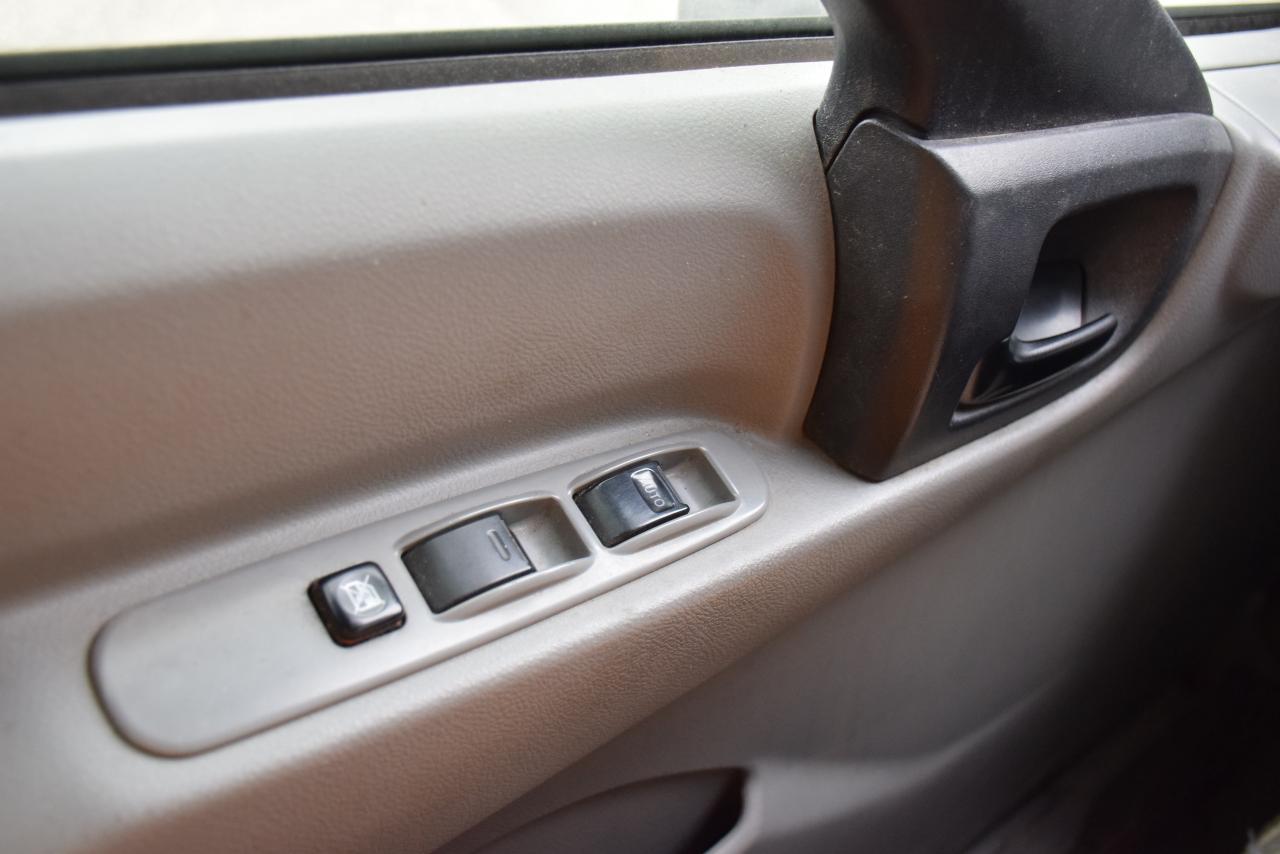 2019 Hino 195 20 FT BOX   AUTO   A/C   DEALER SERVICED   SOLD Photo