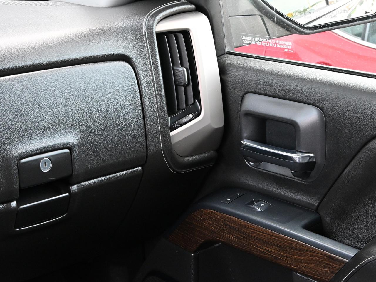 2017 GMC Sierra 1500 Denali Ultimate Crew Cab 4x4 ~6.2L V8 ~Nav ~Camera Photo