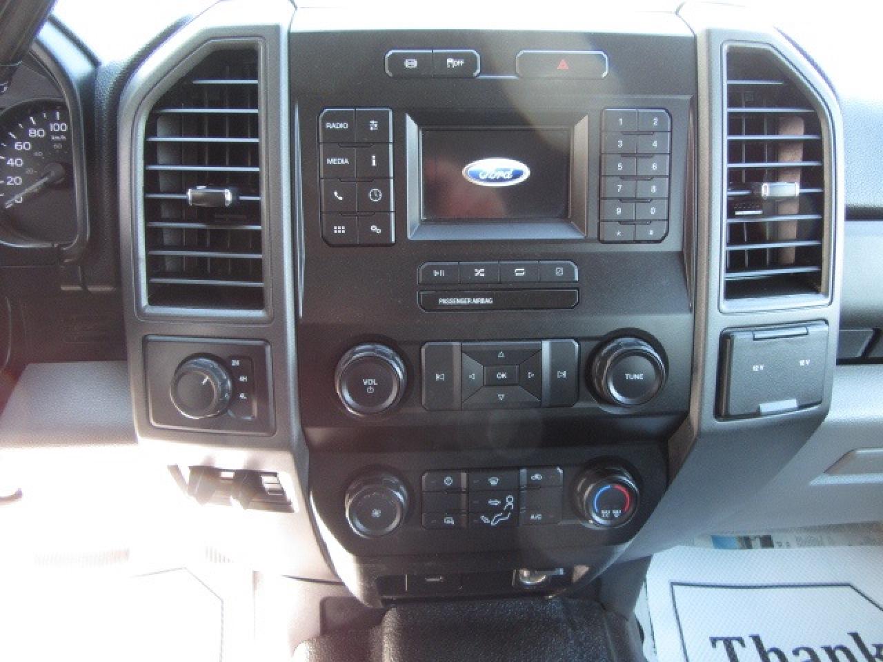 2021 Ford F-550 CREW CAB 4X4 DIESEL NEW 12FT BOX Photo