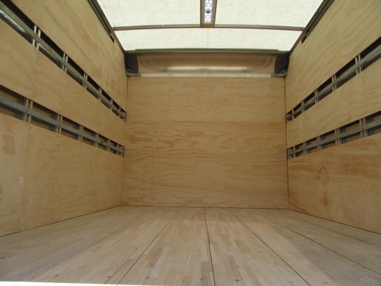 2021 Ford F-550 CREW CAB 4X4 DIESEL NEW 12FT BOX Photo4