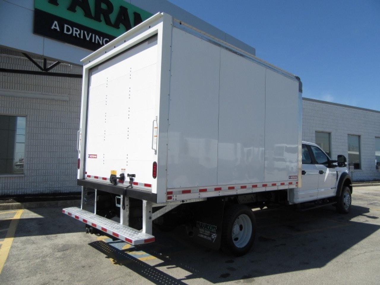 2021 Ford F-550 CREW CAB 4X4 DIESEL NEW 12FT BOX Photo2