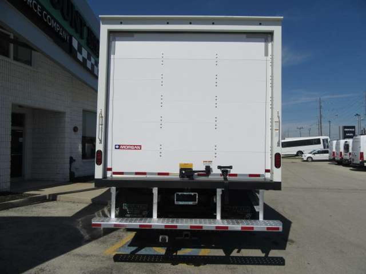 2021 Ford F-550 CREW CAB 4X4 DIESEL NEW 12FT BOX Photo