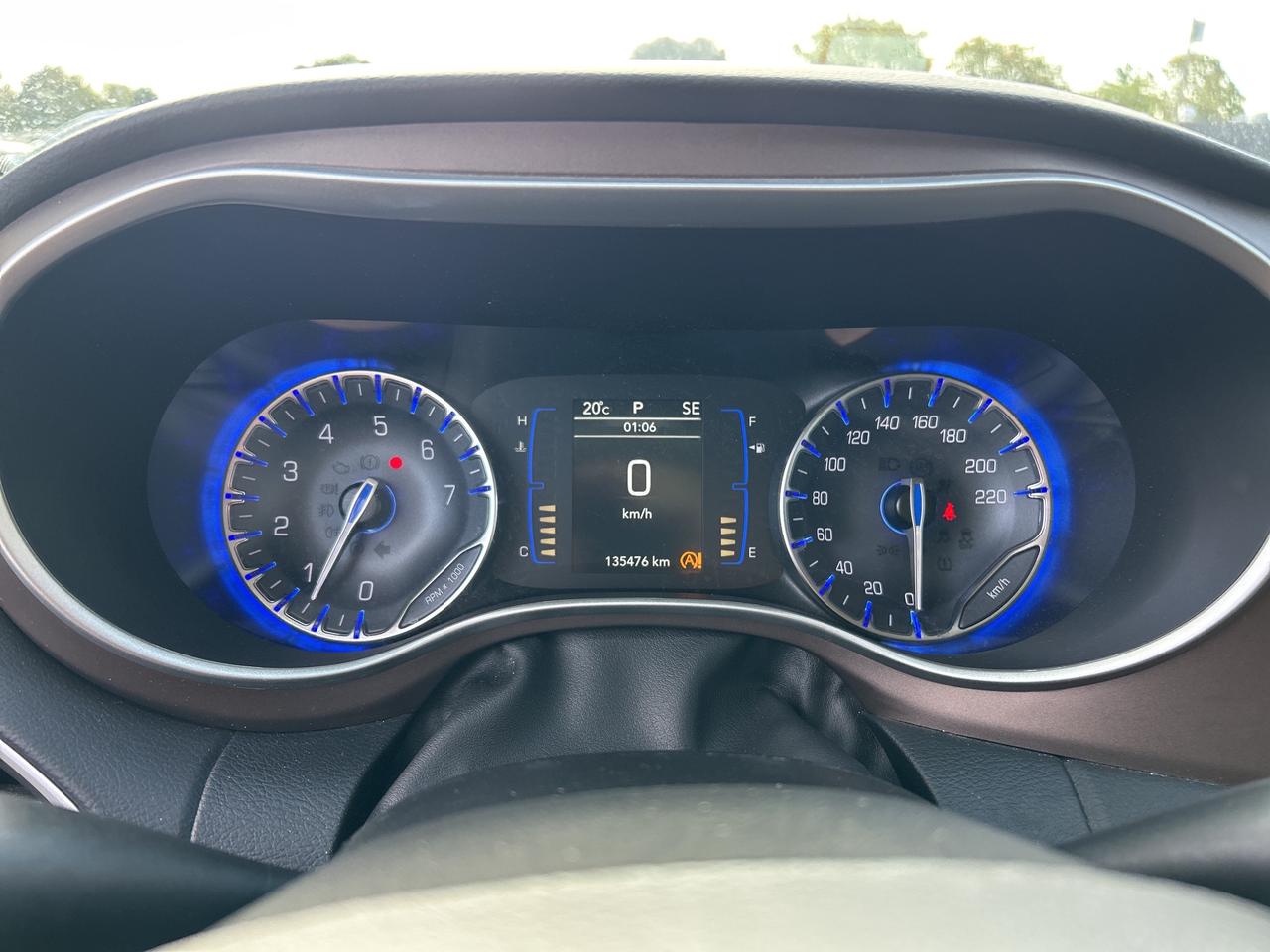 2022 Chrysler Grand Caravan SXT, CLEAN CARFAX, POWER DOORS, REMOTE START! Photo