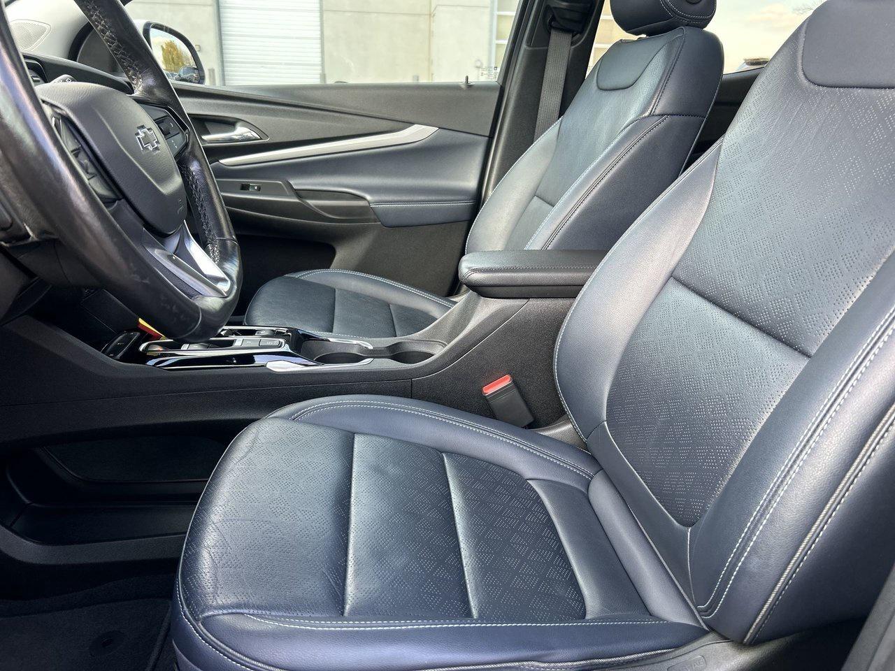 2022 Chevrolet Bolt EUV Premier BOSE Panoramic Sunroof Navigation Winter T Photo