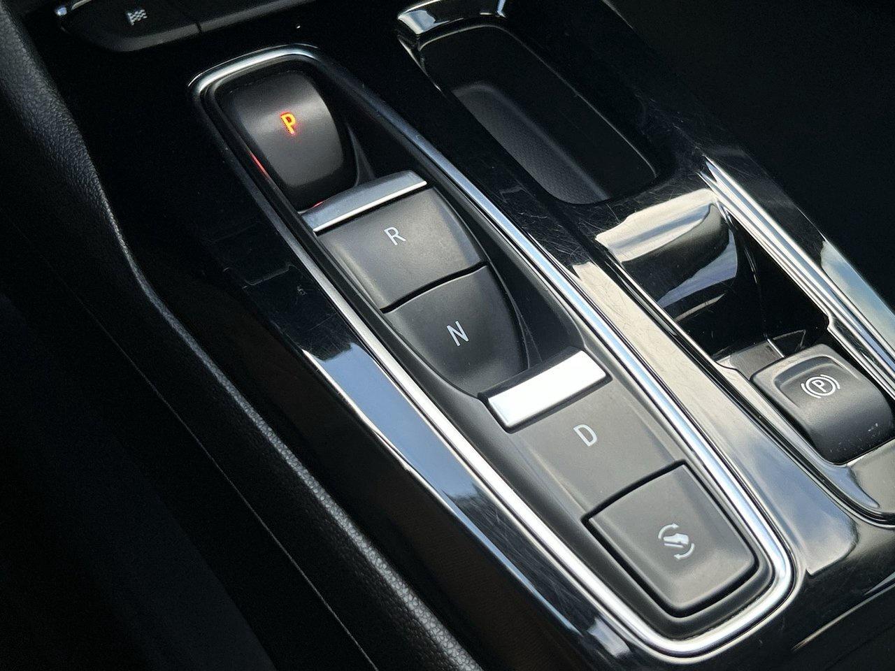 2022 Chevrolet Bolt EUV Premier BOSE Panoramic Sunroof Navigation Winter T Photo