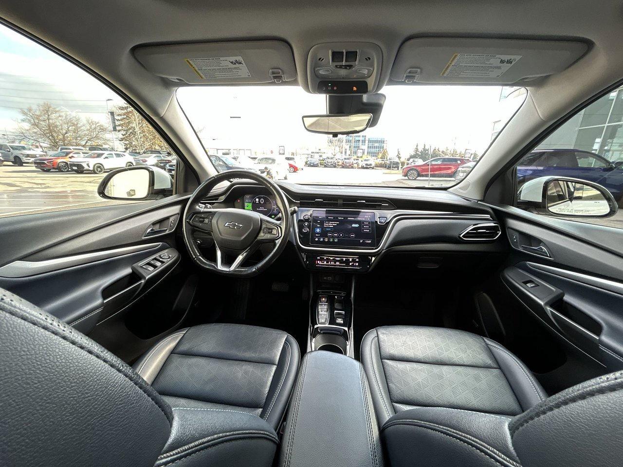 2022 Chevrolet Bolt EUV Premier BOSE Panoramic Sunroof Navigation Winter T Photo